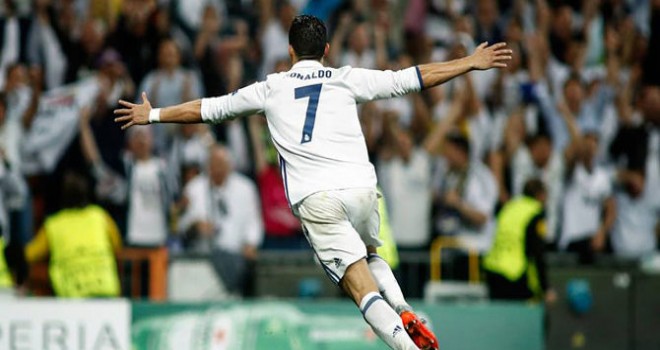 Ronaldo zirveyi yine kimseye bırakmadı: İşte yıllık geliri