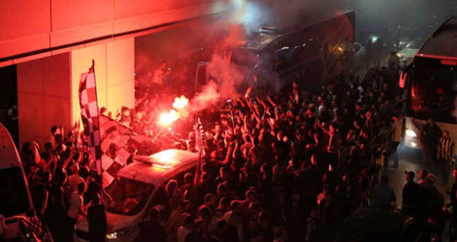 Beşiktaş'a İstanbul'da görkemli karşılama