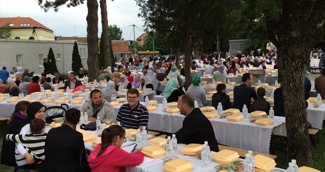 Eyüp Belediyesi Ramazan’da Balkanları unutmadı