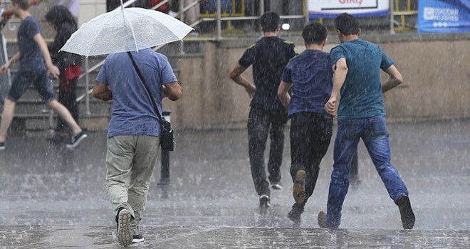 İstanbul'da bugün sağanak yağmur etkili oldu