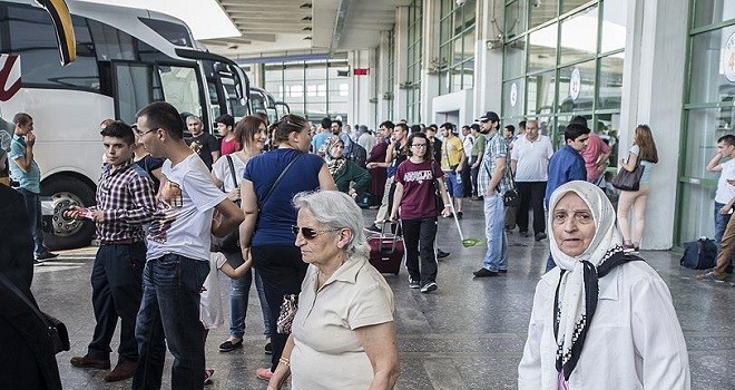 Bayram öncesi otobüs biletleri tükendi