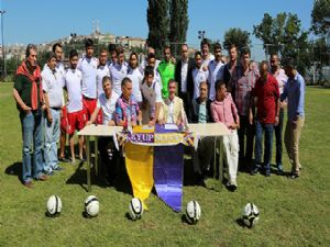 Eyüpspor'da Yeni Transferlerin İmza Töreni 