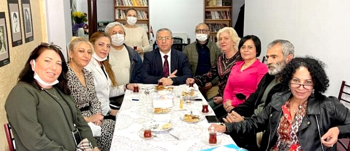 CEVDET YILDIZ'DAN ÇAĞDAŞ KADINLAR DERNEĞİNE ZİYARET