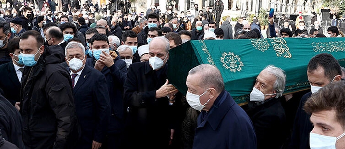 Cumhurbaşkanı Eyüpsultan'da Cenaze Namazına Katıldı