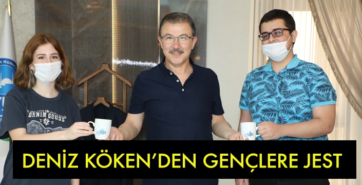 DENİZ KÖKEN’DEN GENÇLERE JEST