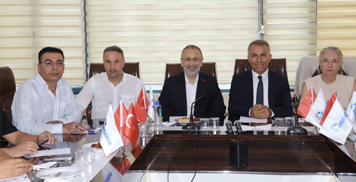 Dr. Mithat Bülent Özmen İMİDER’i ziyaret etti