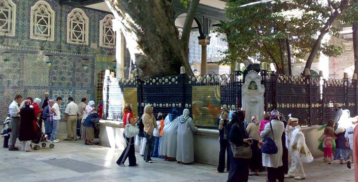 EYÜP SULTAN KİMDİR?