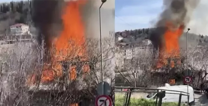 Eyüpsultan'da ahşap bina alev alev yandı