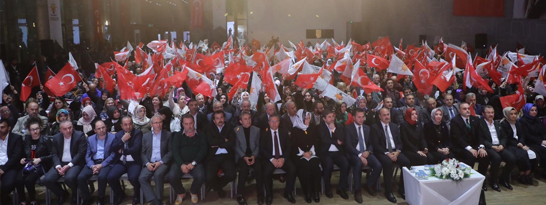 EYÜPSULTAN’DA AK PARTİ’DEN COŞKULU DANIŞMA MECLİSİ TOPLANTISI