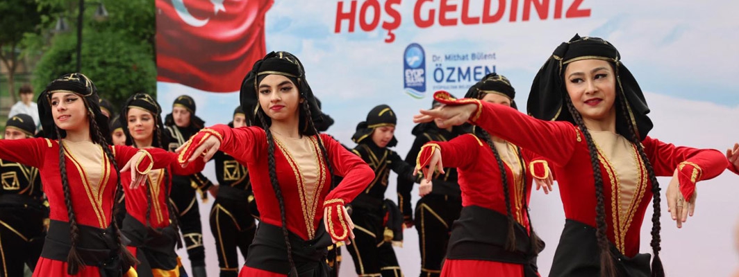 Eyüpsultan’ın dört bir yanında 19 Mayıs coşkusu