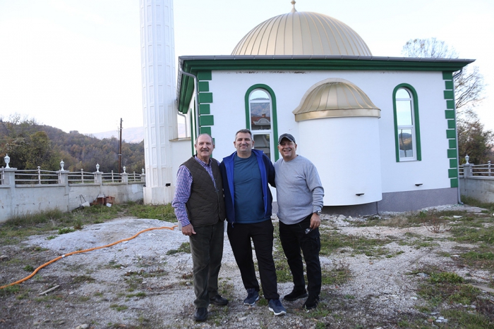 FERZAN ÖZER MAKEDONYA’DA CAMİİ AÇIYOR