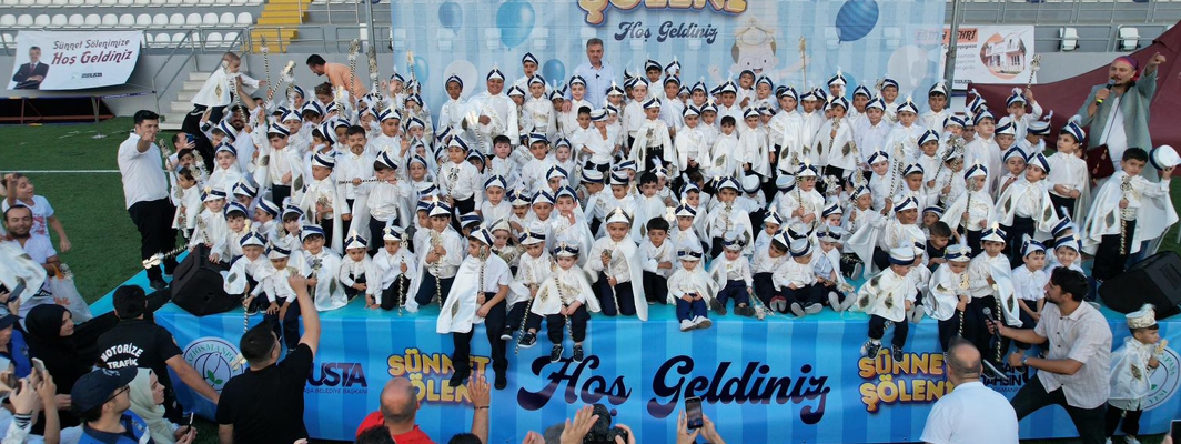 Gaziosmanpaşa Belediyesi Geleneksel Sünnet Şöleni'nde 1500 Çocuğu Sünnet Ettirdi.