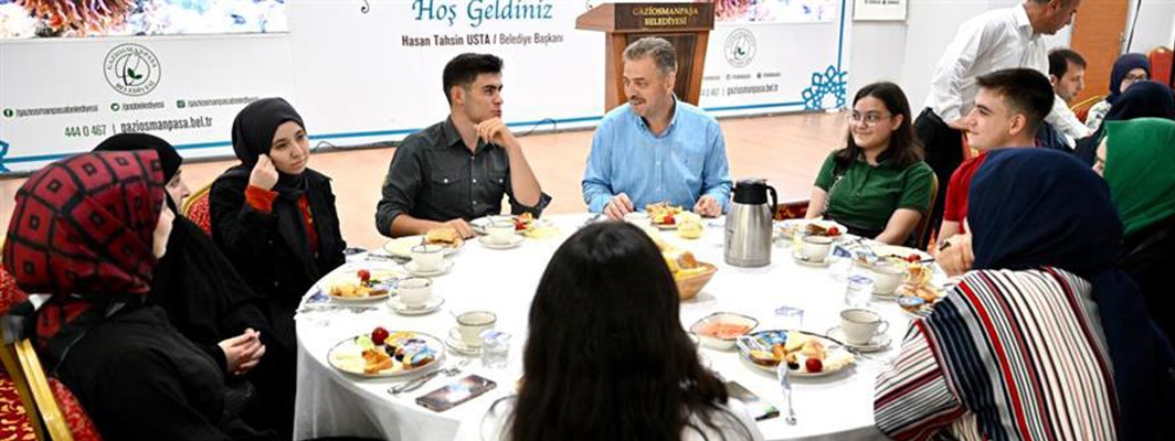 Gaziosmanpaşa’da Lise Birincileri Bosna Hersek Kültür ve Eğitim Kampı ile Ödüllendirildi