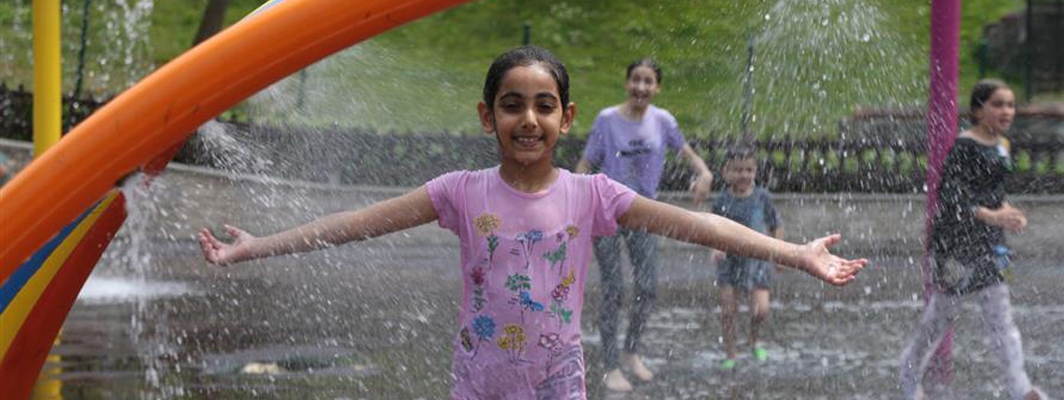 Gaziosmanpaşalı Çocuklar Su Parkı’nda Serinliyor