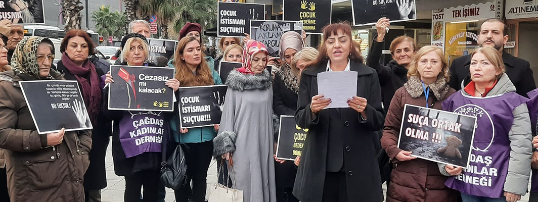KADINLAR'DAN ÇOCUK EVLİLİĞİNE PROTESTO