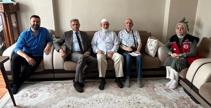 KAYMAKAM YURT ALİBEYKÖY'DE GAZİ VE ŞEHİT AİLELERİNİ ZİYARET ETTİ