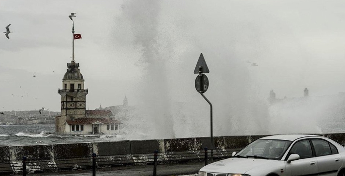 Meteoroloji'den İstanbul'a fırtına uyarısı