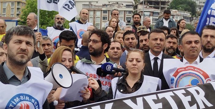 ÖĞRETMENLER SENDİKASI İBRAHİM OKTUGAN İÇİN BASIN AÇILAMASI YAPTI