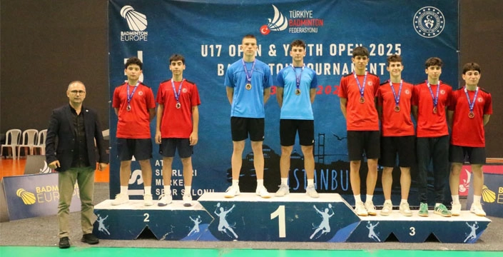 Uluslararası Badminton Turnuvasında Gaziosmanpaşa Fırtınası Esti